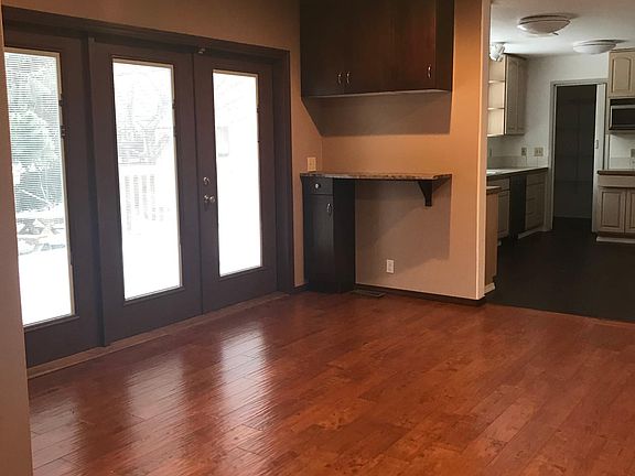Dining room, French doors go to deck