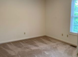 1145 College St NW, Christiansburg, VA 24073