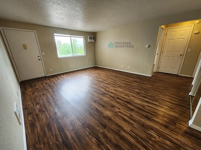 2919 N Mayfair St #16 — Photo 3