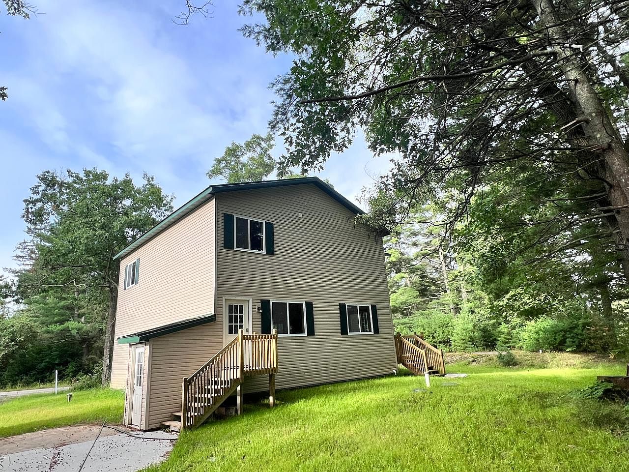 2068 Lighthouse Lodge Rd, Three Lakes, WI 54562 | MLS #203452 | Zillow