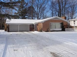1525 Van Wagoner Dr, Saginaw, MI