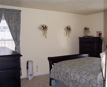 2nd image of 142 Ingleside Dr