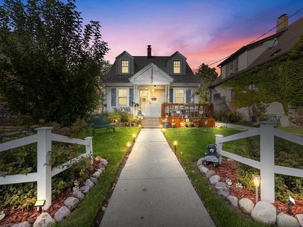 506 East Bolivar AVENUE, Milwaukee, WI 53207