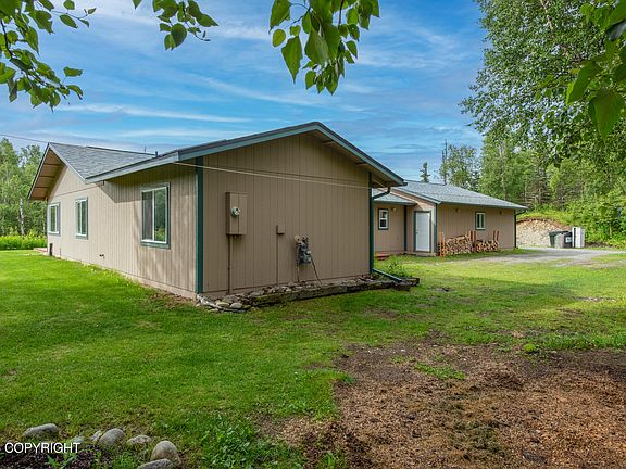 4th image of 10700 E Yentna Dr