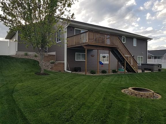 3rd image of 501 Wood Violet Dr