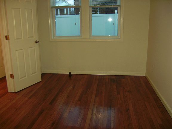 3rd image of 43 Atlantic Ave Fl 1
