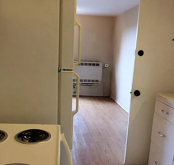 715 N Forest St — Photo 14