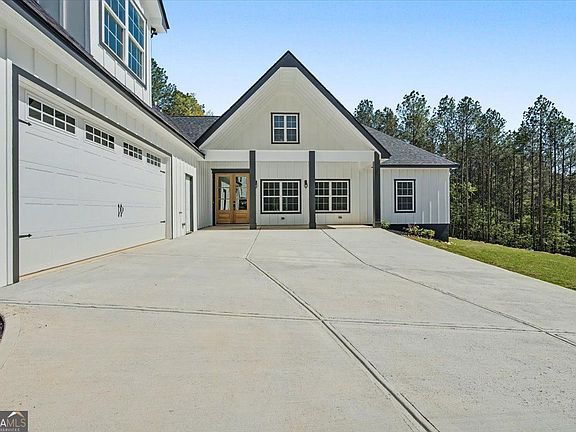 2nd image of 242 Mulberry Ln