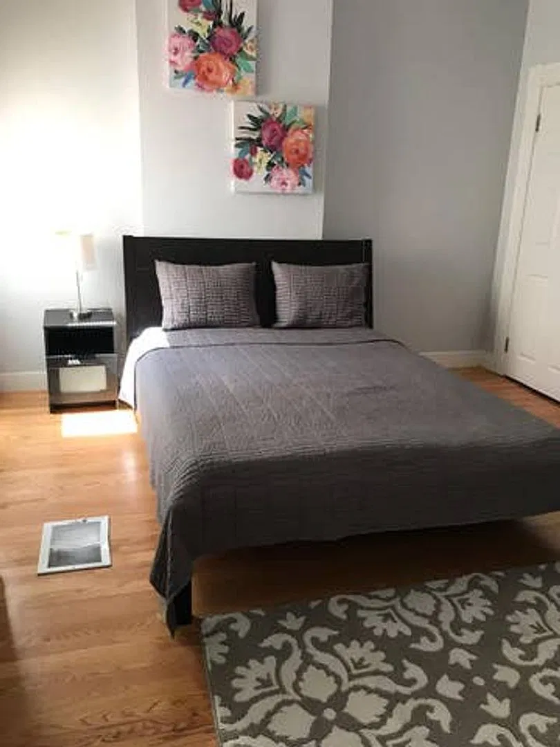 Great Apartment! New Appliances and Updates — Photo 4