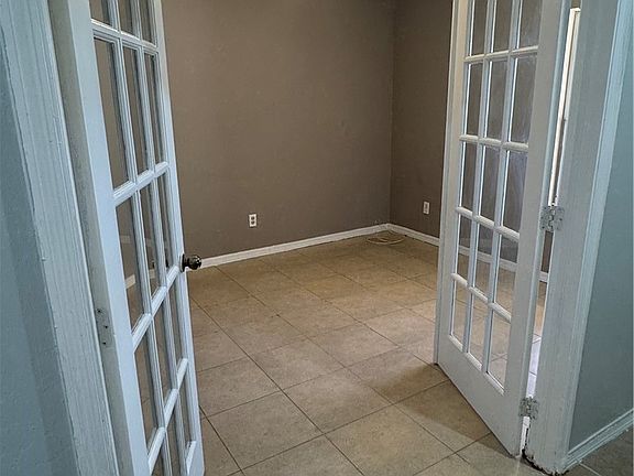 3rd image of 3741 NE 13th Ave