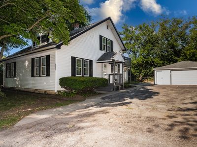 37902 N West St, Spring Grove, IL, 60081