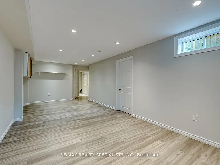 20 Wellman Cres — Photo 40