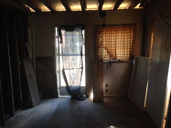 2nd image of 2014 Elmwood Ave