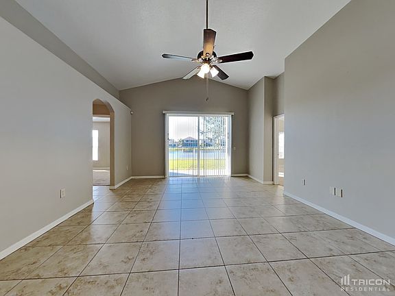 2nd image of 2228 Roanoke Springs Dr