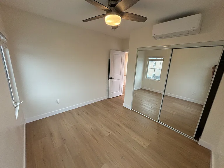 768 Delaware St — Photo 10