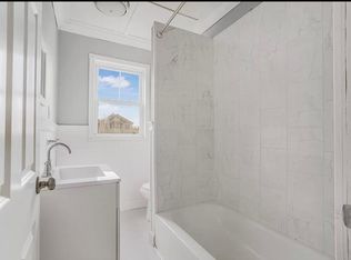 475 Tecumseh St #3, Fall River, MA 02721