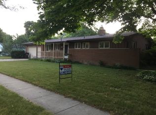 3402 Cambridge St, Midland, MI 48642