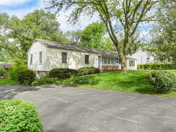 6136 Ballentine Ave, Shawnee, KS 66203