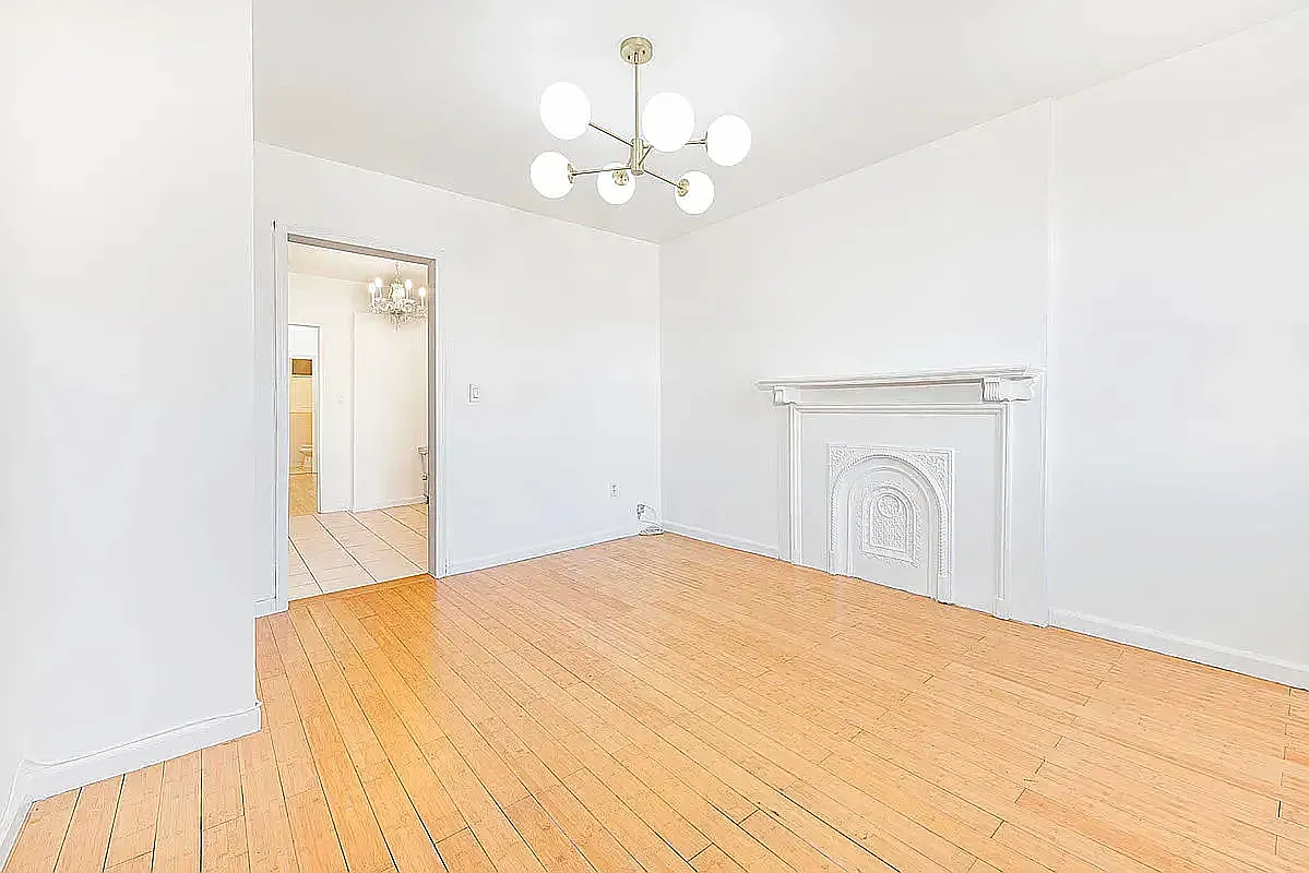 242 Mulberry Street — Photo 3