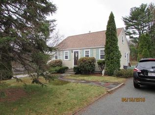 7 Arnold St, Wrentham, MA 02093
