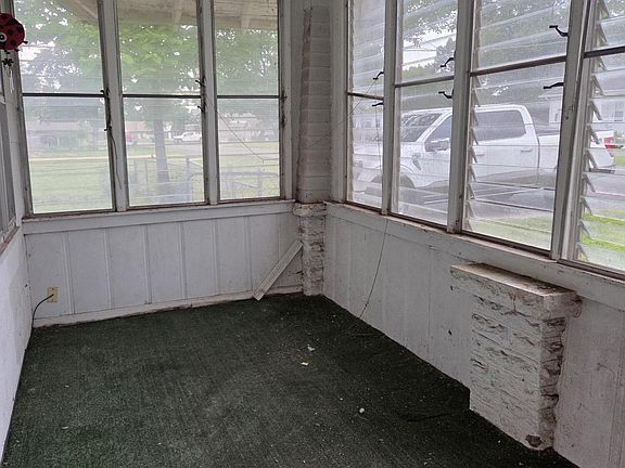 5th image of 111 E Forest Street