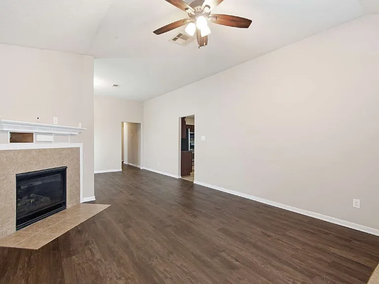 16882 Accolade Way — Photo 3