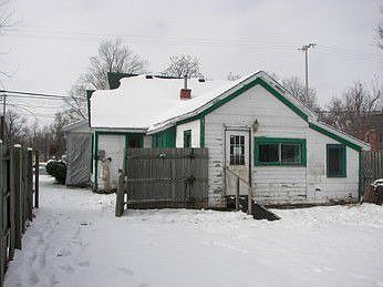 2nd image of 214 N Matteson St