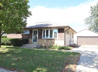 8806 W Lynx Ave, Milwaukee, WI 53225