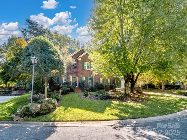 10142 Loganberry Trl, Charlotte, NC 28262