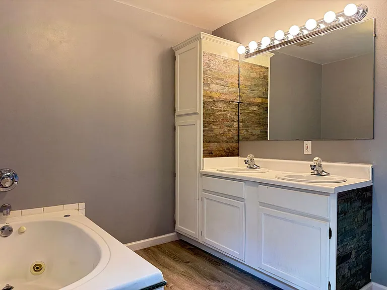 13301 Kanis Rd — Photo 12