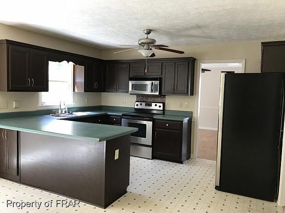 2nd image of 3552 Chaucer Dr