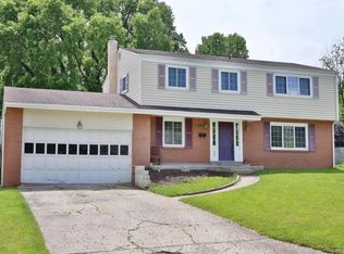 889 Kendale Rd S, Columbus, OH 43220