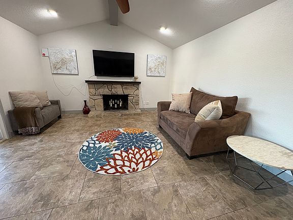 3rd image of 3009 Sarte Ct