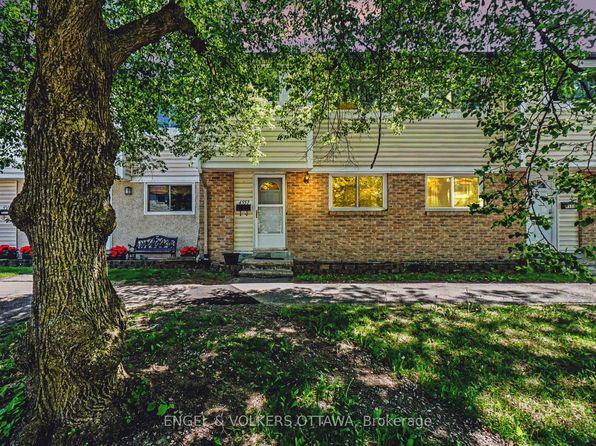 4557 Dora Cres, Ottawa, ON K1J 8S5