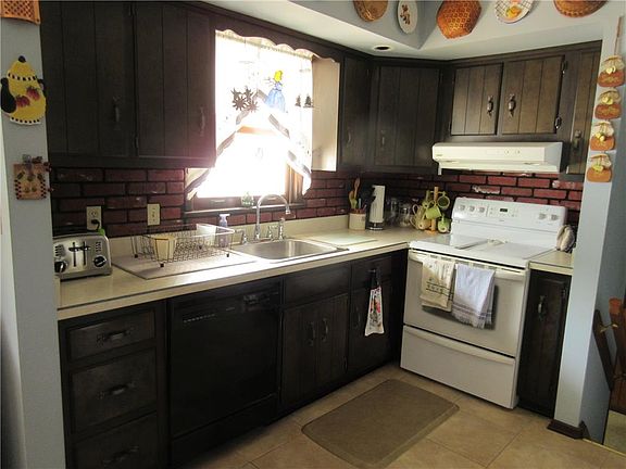 5th image of 531 Mountain View Rd