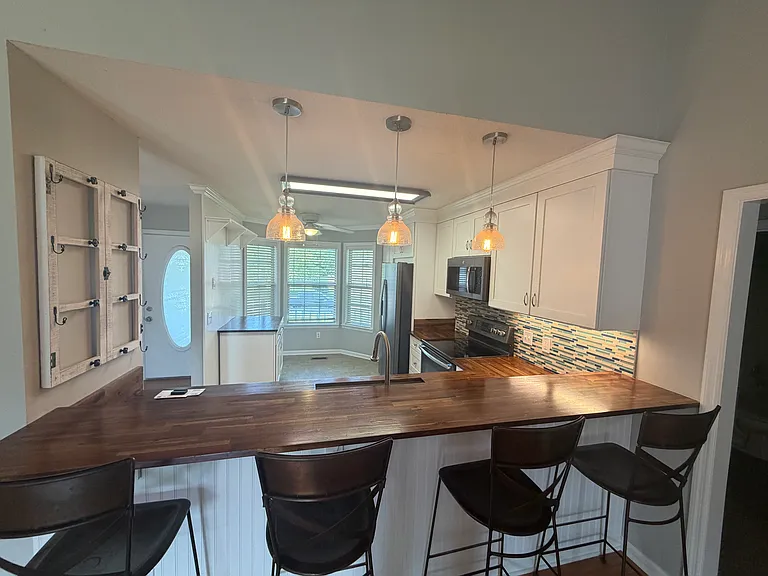 9463 Pasture Dr — Photo 4