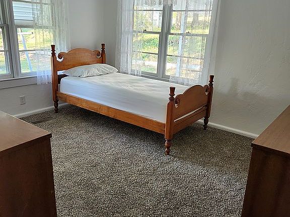 2nd image of 816 Kendall Dr