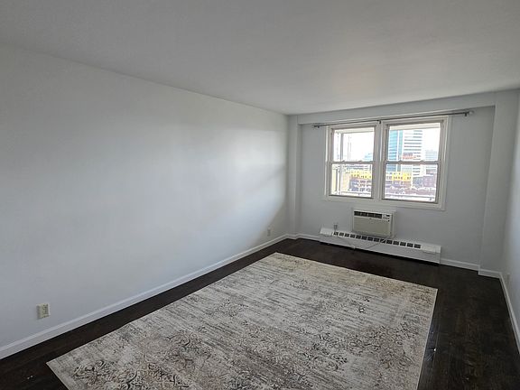 2nd image of 444 Bedford St APT 9P