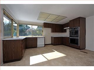 2nd image of 1686 Peony Ln