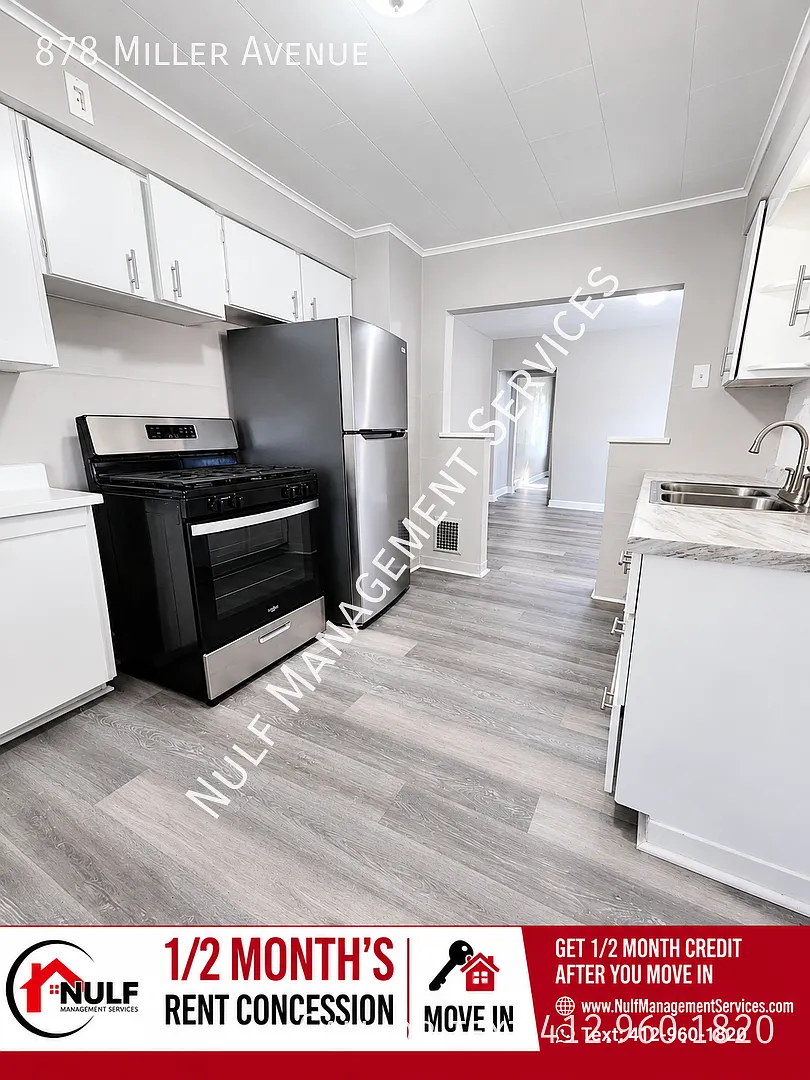 2 bed, 1 bath in Clairton — Photo 1