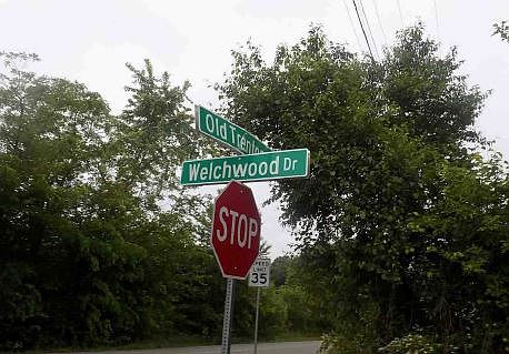 3rd image of 340 Welchwood Dr