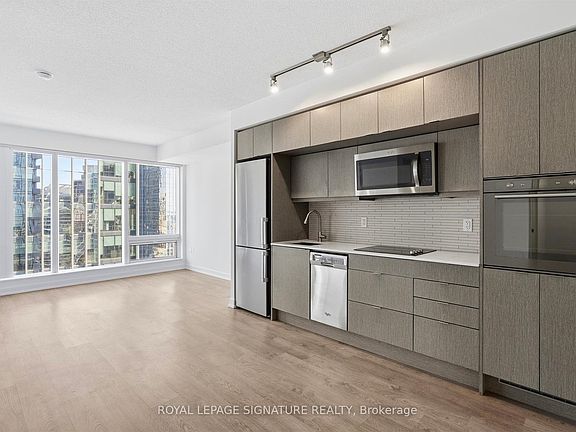2nd image of 10 York St #2004