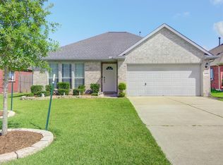 4019 Blueberry Ct, Dickinson, TX 77539