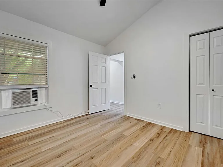 1911 David St — Photo 36