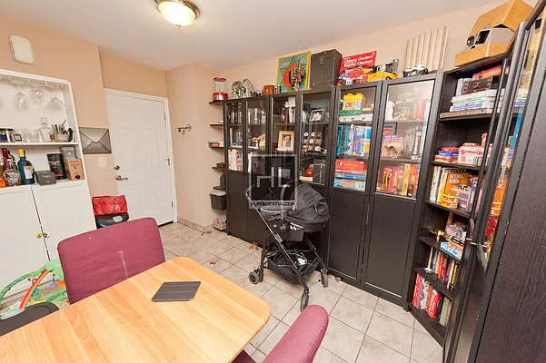 Rented by Highline Residential | media 14