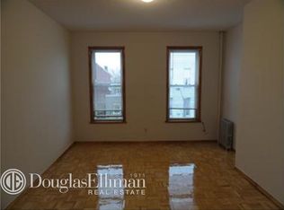 118 Eckford St APT 2L, Brooklyn, NY 11222