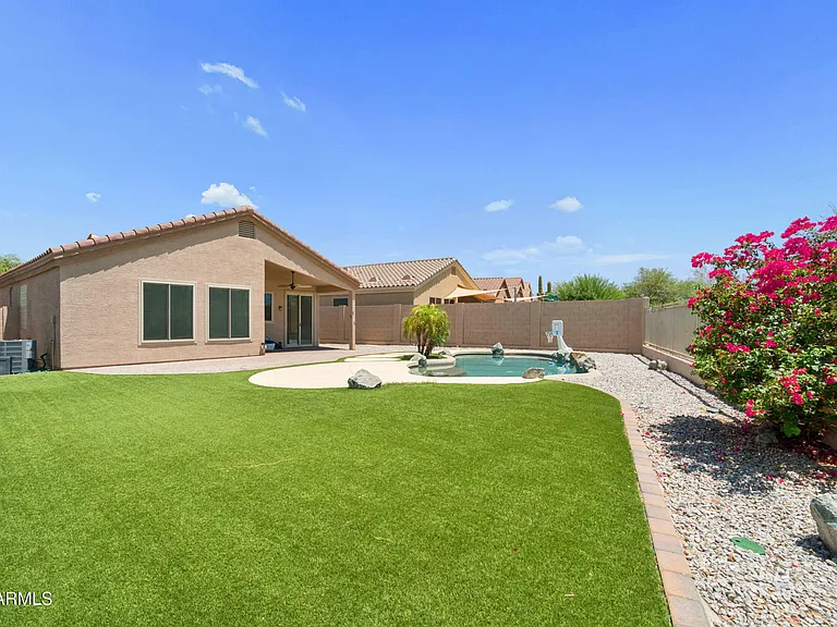 4349 E Smokehouse Trl — Photo 15