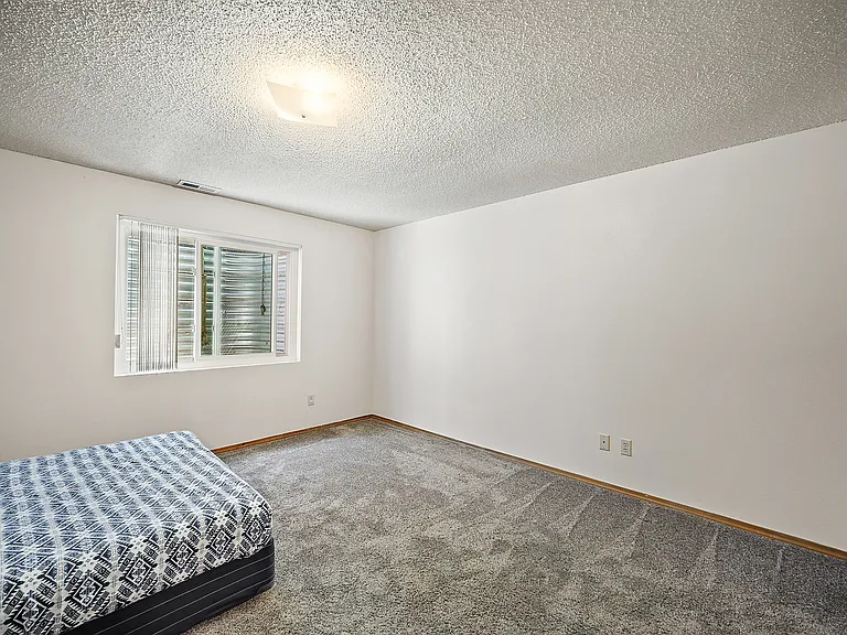 5855 Northwind Dr — Photo 30
