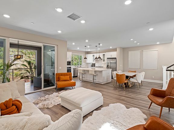 4th image of 8163 Rose Quartz Cir