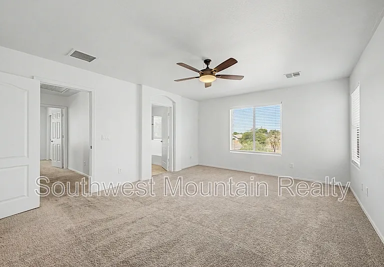 33583 N Wash View Rd — Photo 20